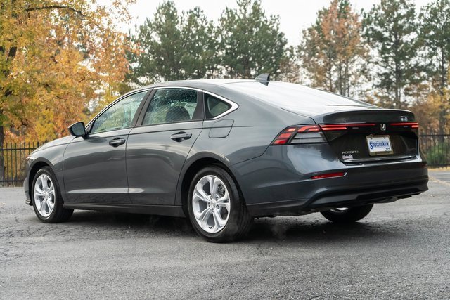 Used 2025 Honda Accord LX image 6