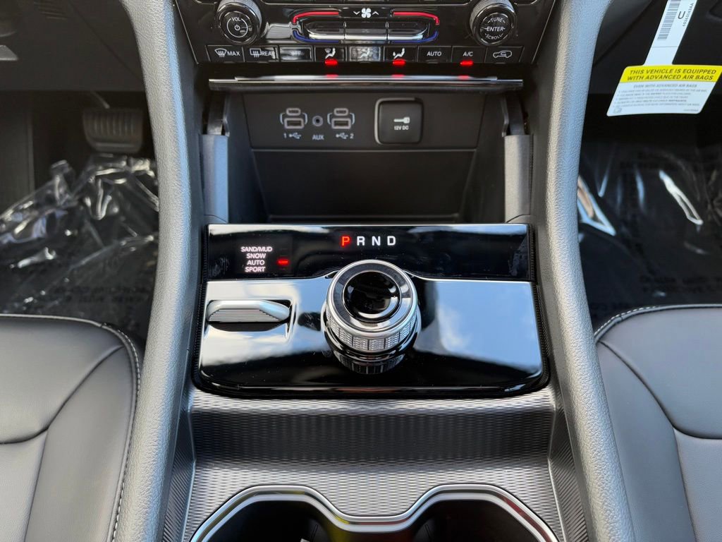 New 2025 Jeep Grand Cherokee Limited w/ Black Appearance Package AWD/4WD image 23