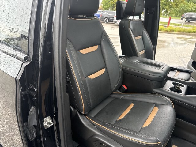 Certified 2021 GMC Yukon AT4 w/ AT4 Premium Plus Package AWD/4WD image 36