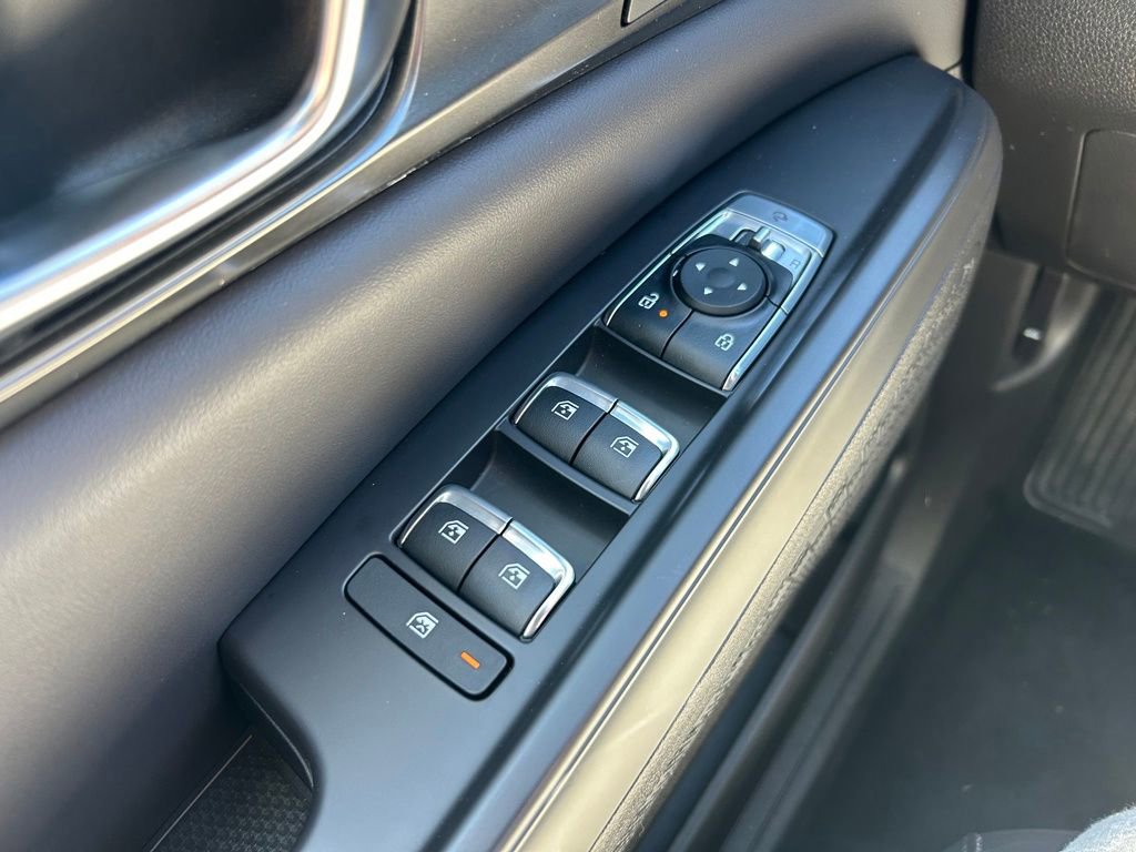 Certified 2025 Kia Carnival SX image 21