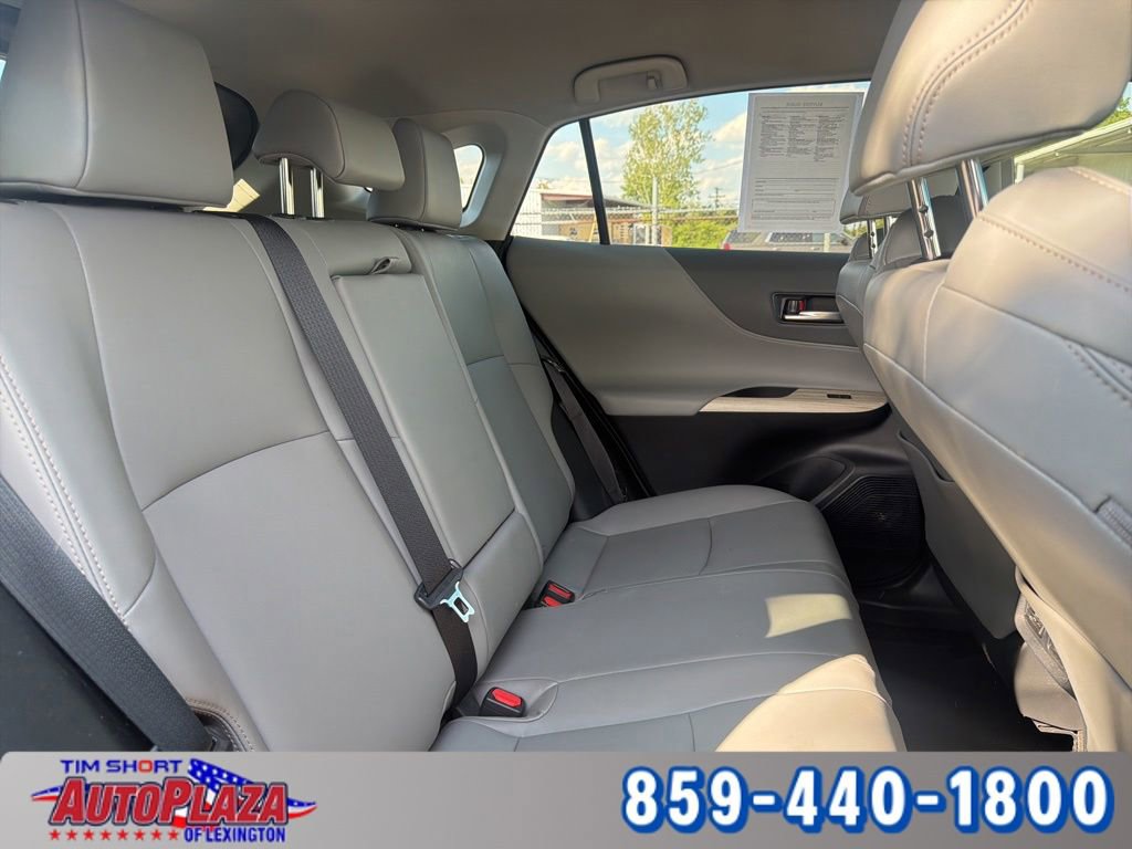 Used 2024 Toyota Venza XLE AWD/4WD image 21