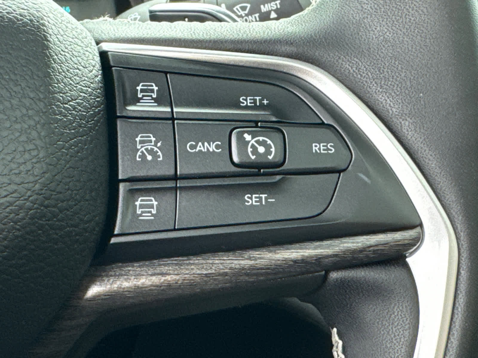 Used 2023 Jeep Grand Cherokee 30th Anniversary image 21