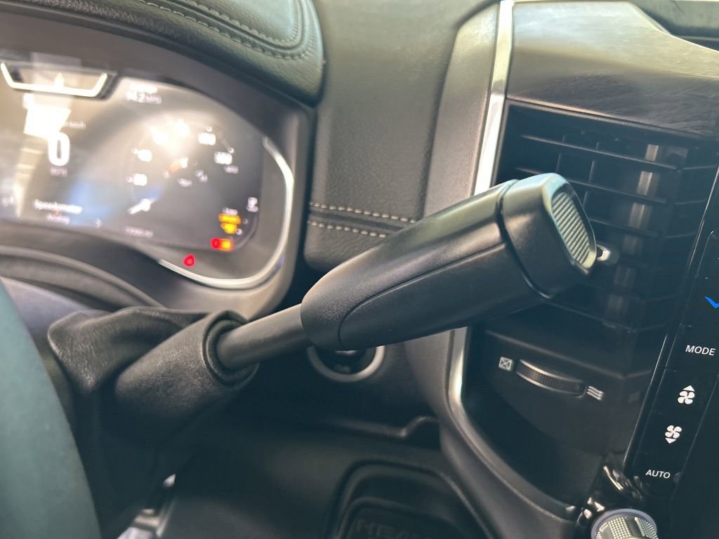 Used 2025 RAM 3500 Laramie AWD/4WD image 8