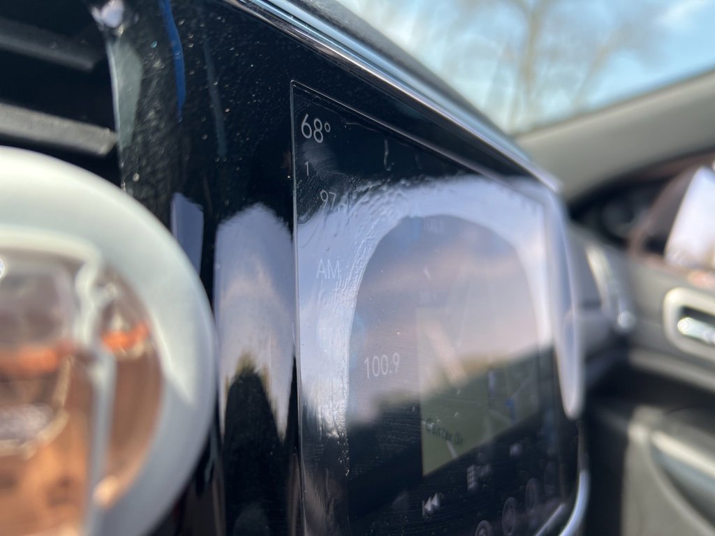 Used 2019 Jeep Grand Cherokee Laredo image 11