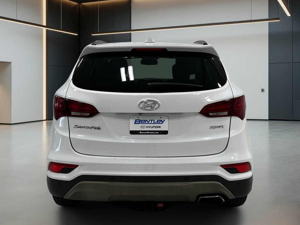 Used 2018 Hyundai Santa Fe Sport w/ 2.4L Tech Package 04 FWD image 5