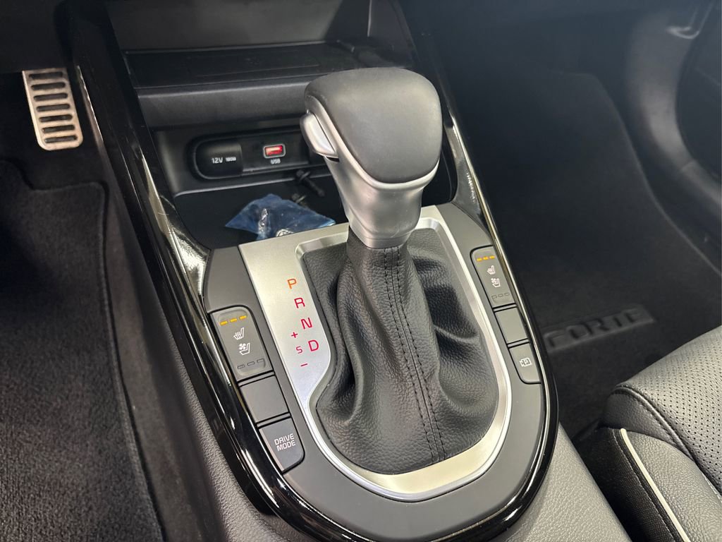 Certified 2024 Kia Forte GT-Line w/ GT-Line Premium Package FWD image 30