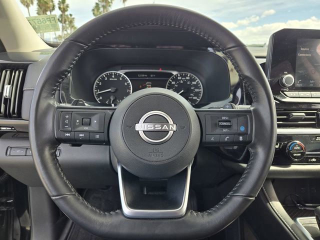 Used 2024 Nissan Pathfinder SV image 24