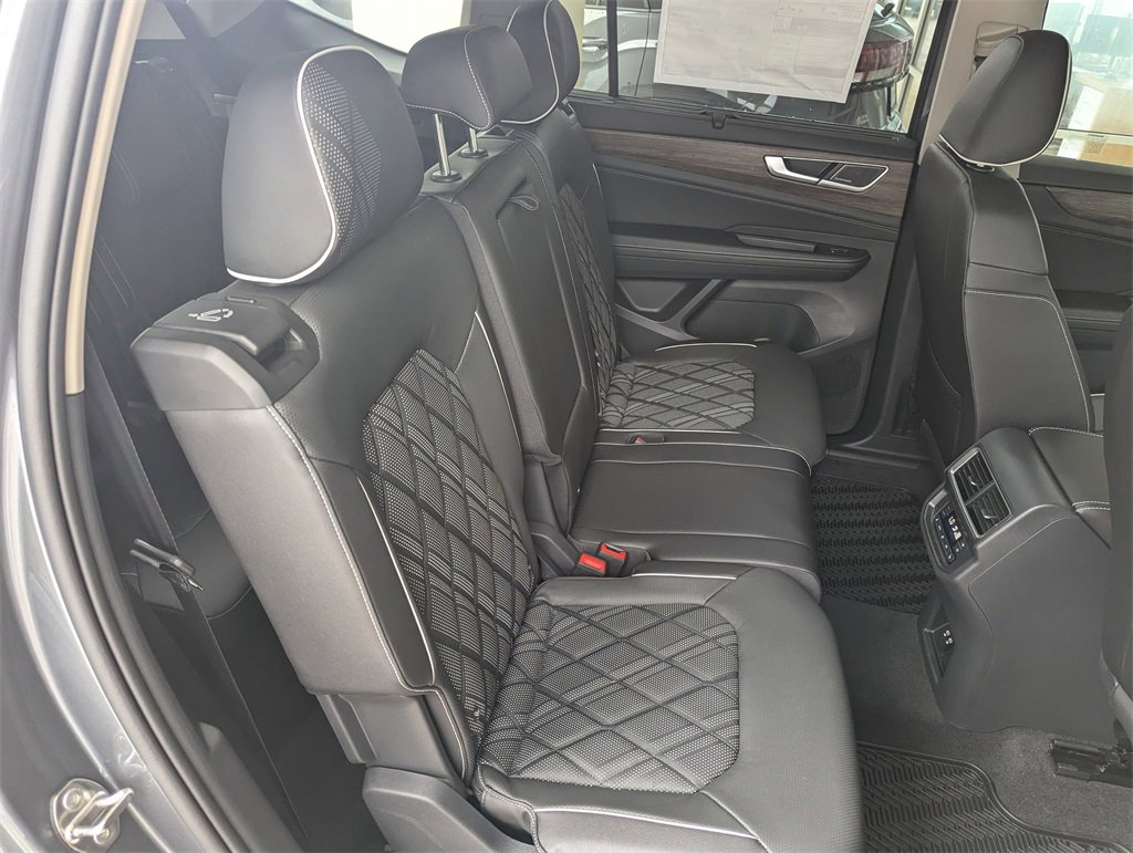 New 2025 Volkswagen Atlas SEL Premium R-Line image 36