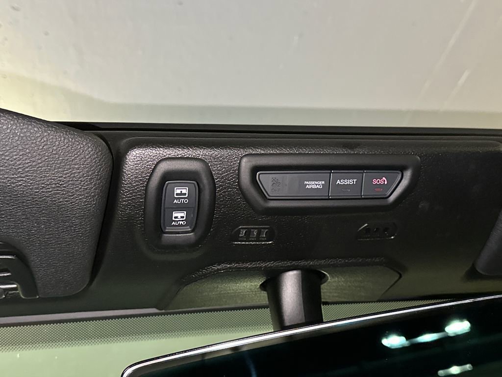 Used 2023 Jeep Wrangler Unlimited Sahara image 31