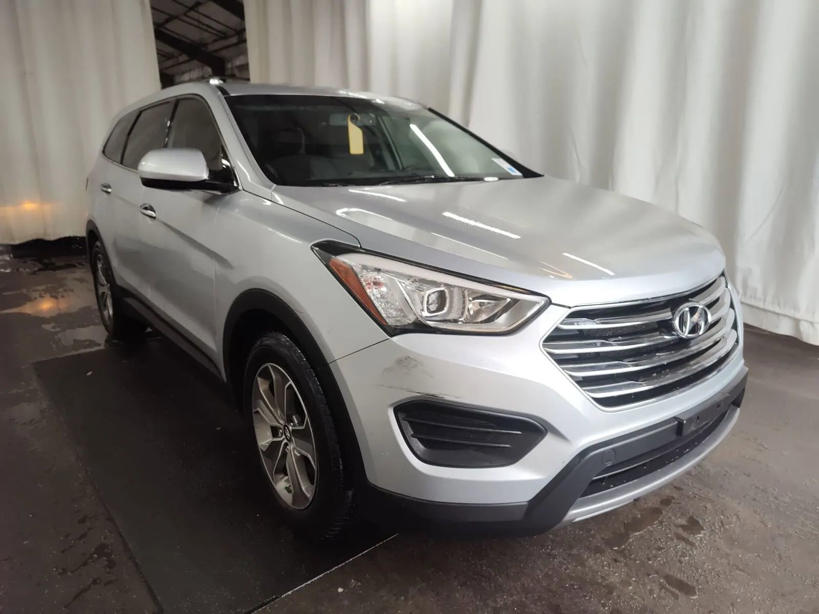 Used 2013 Hyundai Santa Fe GLS FWD image 4