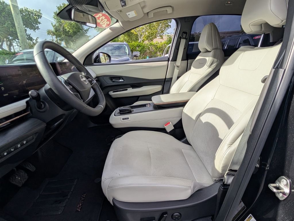 Used 2023 Nissan Ariya AWD image 10