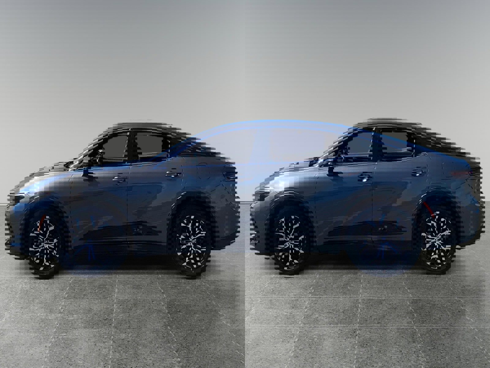 Used 2024 Toyota Crown Limited AWD/4WD image 2