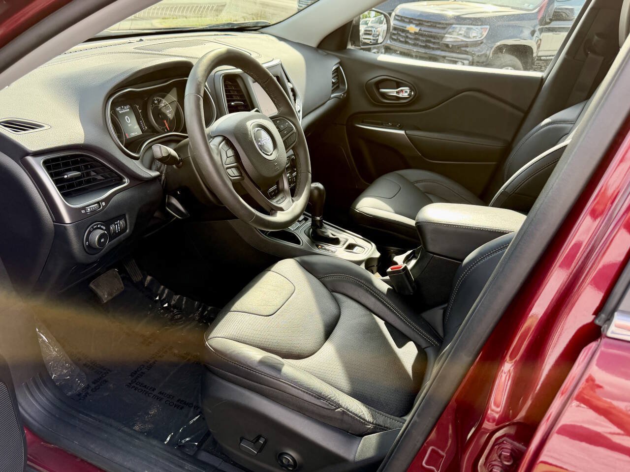 Used 2021 Jeep Cherokee Latitude Lux FWD image 9