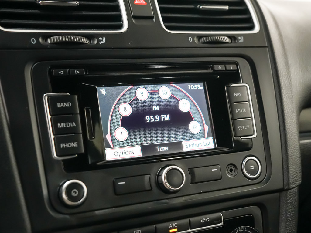Used 2014 Volkswagen GTI Driver's Edition FWD image 27