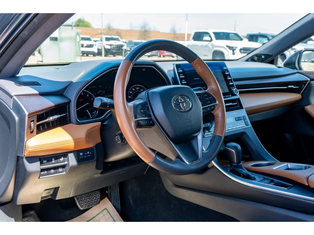 Used 2019 Toyota Avalon Limited w/ Advanced Safety Package image 10