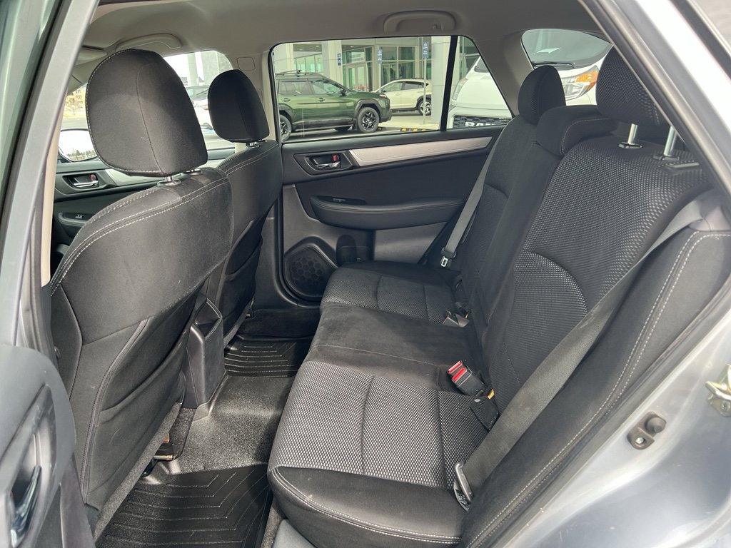 Used 2015 Subaru Outback 2.5i Premium AWD/4WD image 21