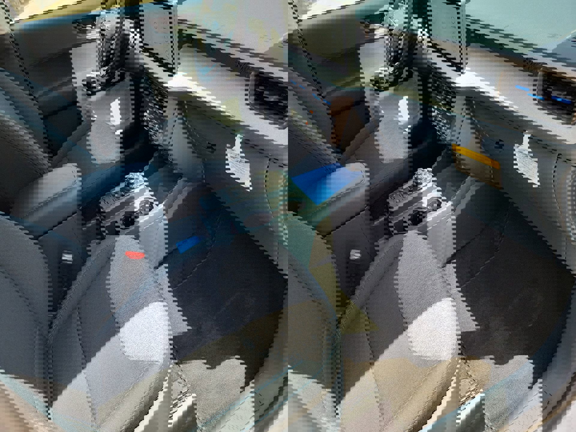 New 2025 Ford Maverick XLT w/ XLT Luxury Package image 25