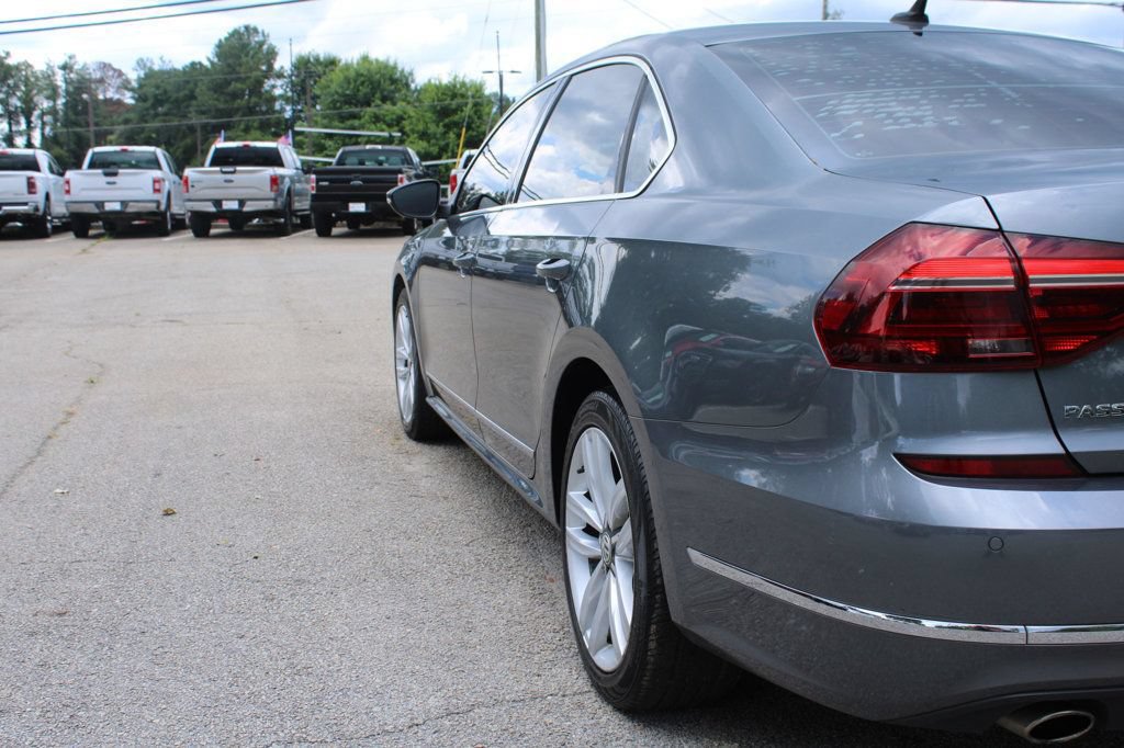 Used 2017 Volkswagen Passat 1.8T SE FWD image 33