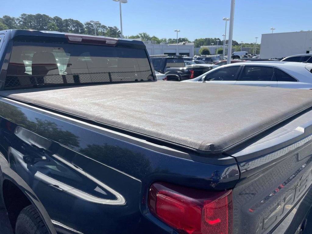 Used 2022 Chevrolet Silverado 1500 RST AWD/4WD image 32