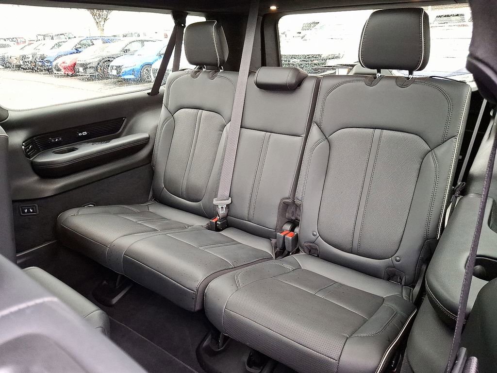 Used 2024 Jeep Grand Wagoneer L Series II w/ Quick Order Packagew 28T image 10