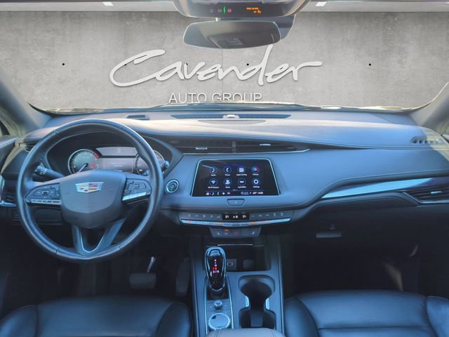 Certified 2023 Cadillac XT4 Luxury w/ Cold Weather Package image 20