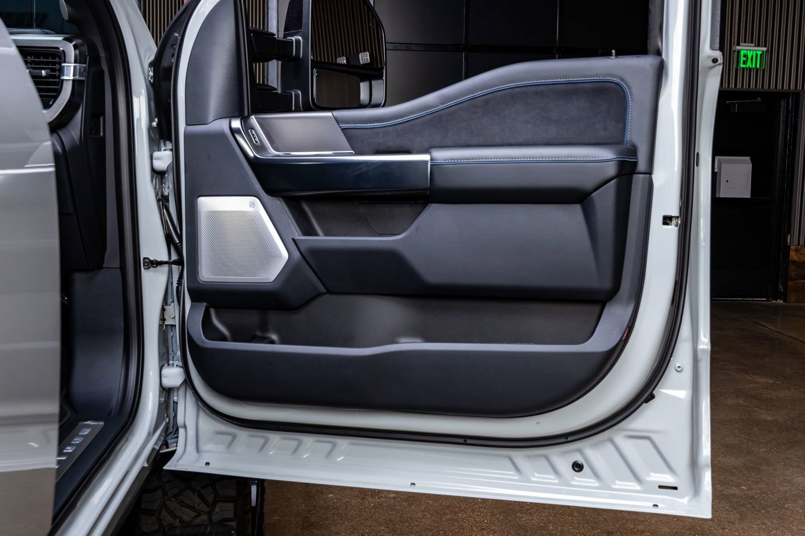 Used 2026 Ford F250 Platinum image 37