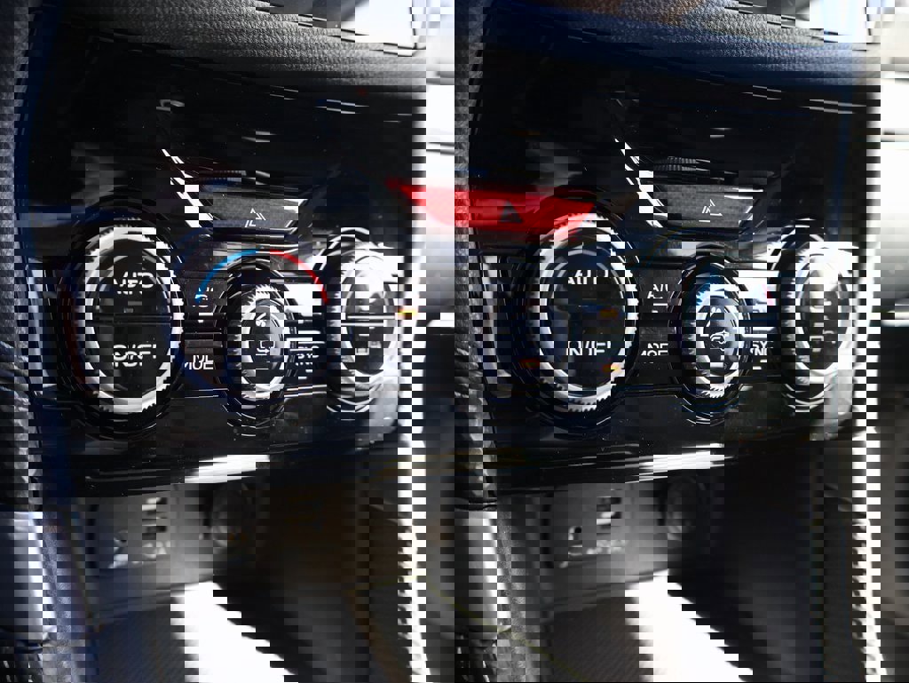 Used 2019 Subaru Forester Limited image 39