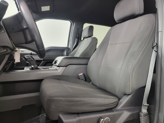 Used 2017 Ford F150 XLT w/ Equipment Group 302A Luxury AWD/4WD image 13