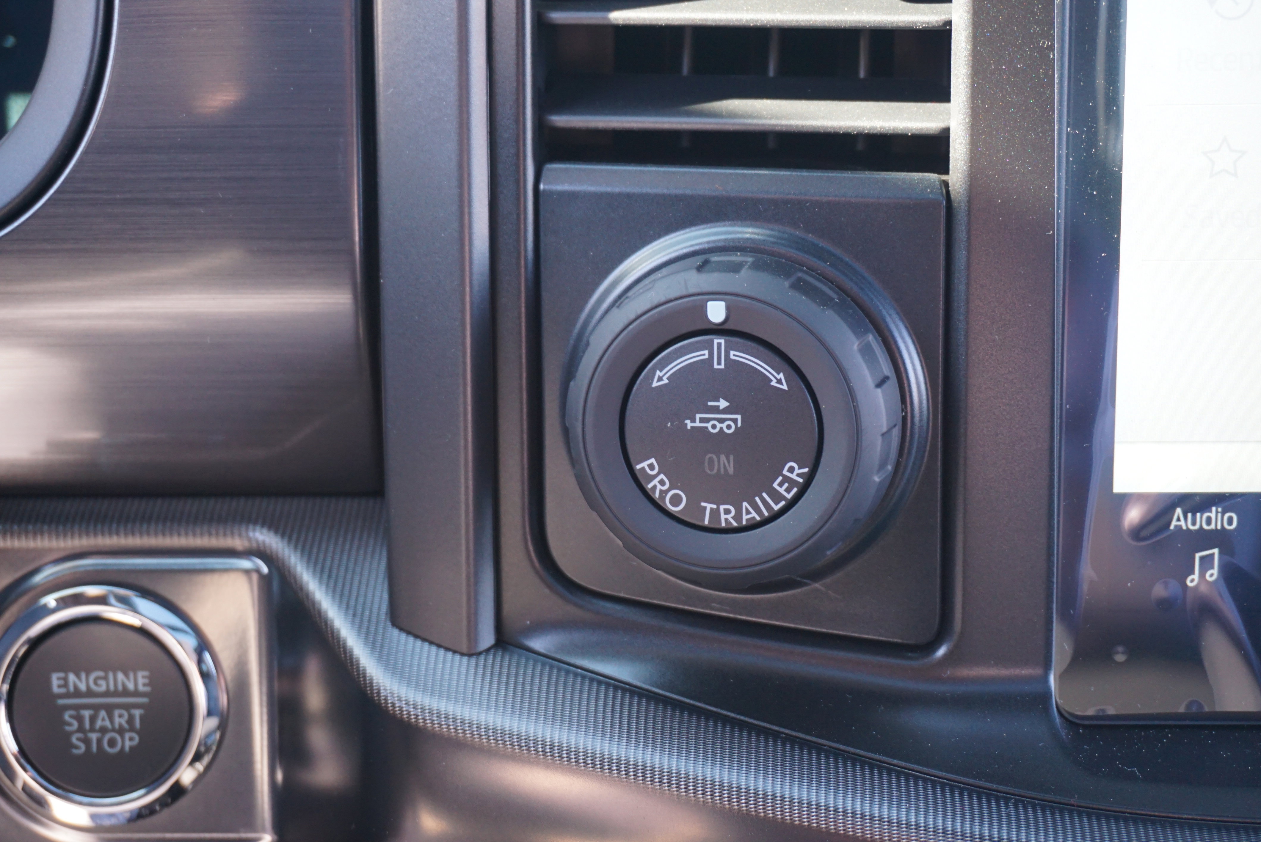 Used 2025 Ford F150 Lariat image 14