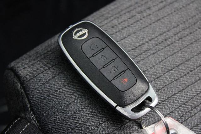 Certified 2023 Nissan Rogue SV image 29