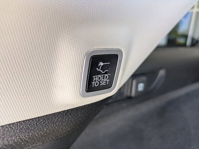 Used 2022 Jeep Grand Cherokee Overland image 23