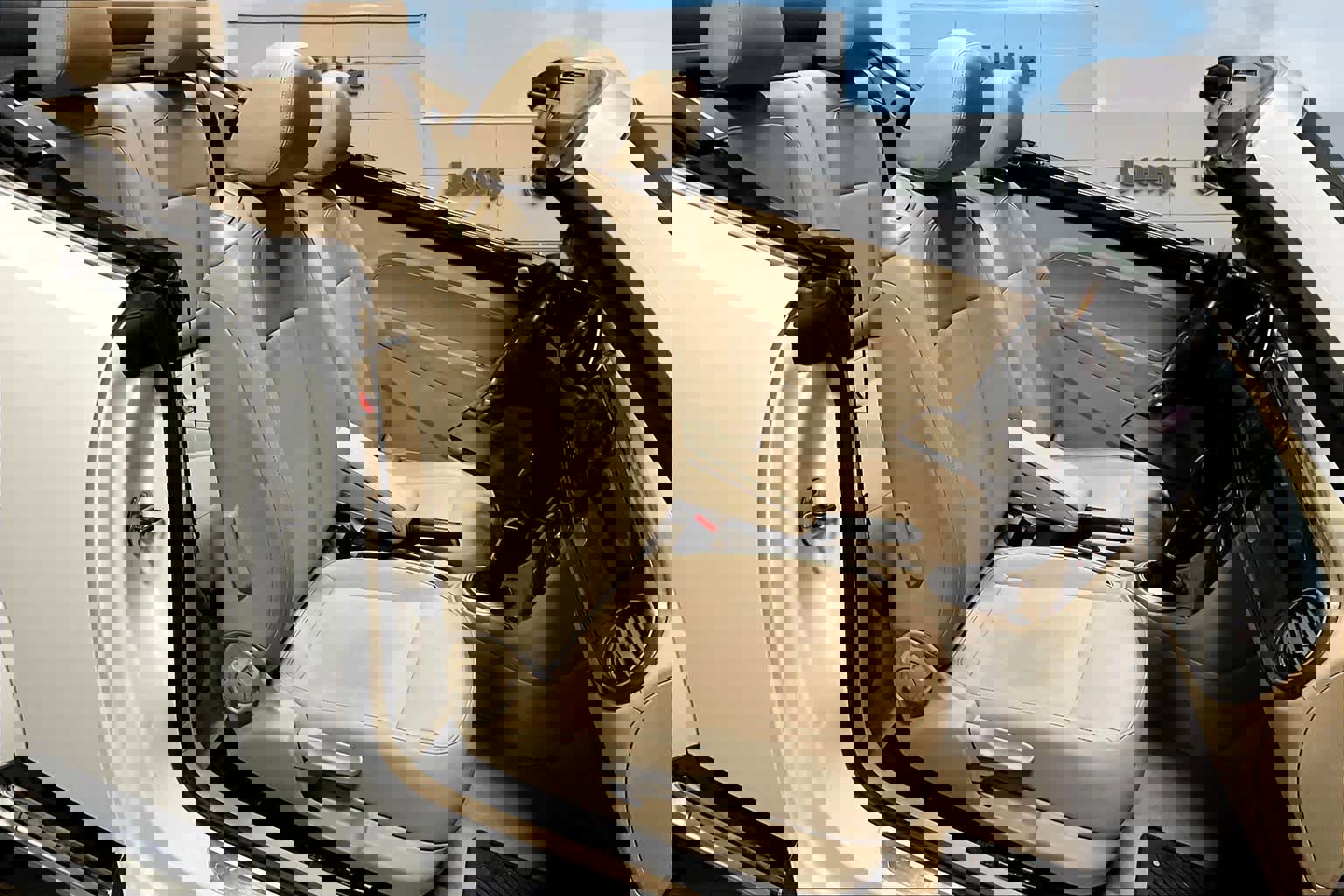 Used 2015 Volkswagen Beetle R-Line image 14