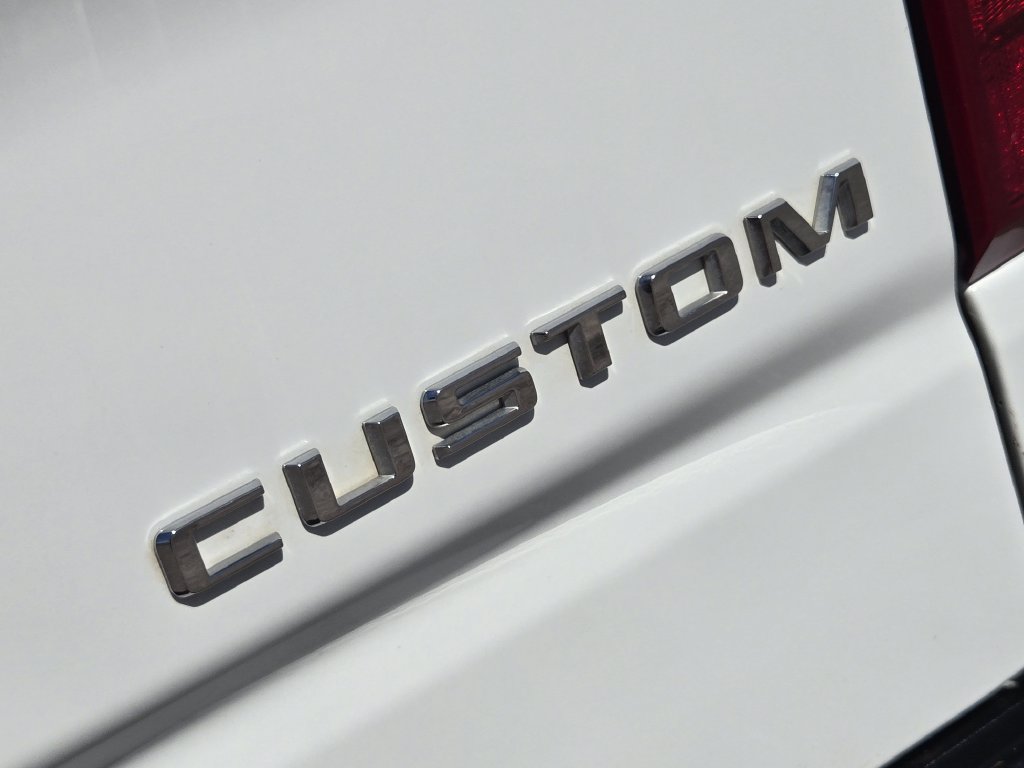 Used 2024 Chevrolet Silverado 1500 Custom AWD/4WD image 10