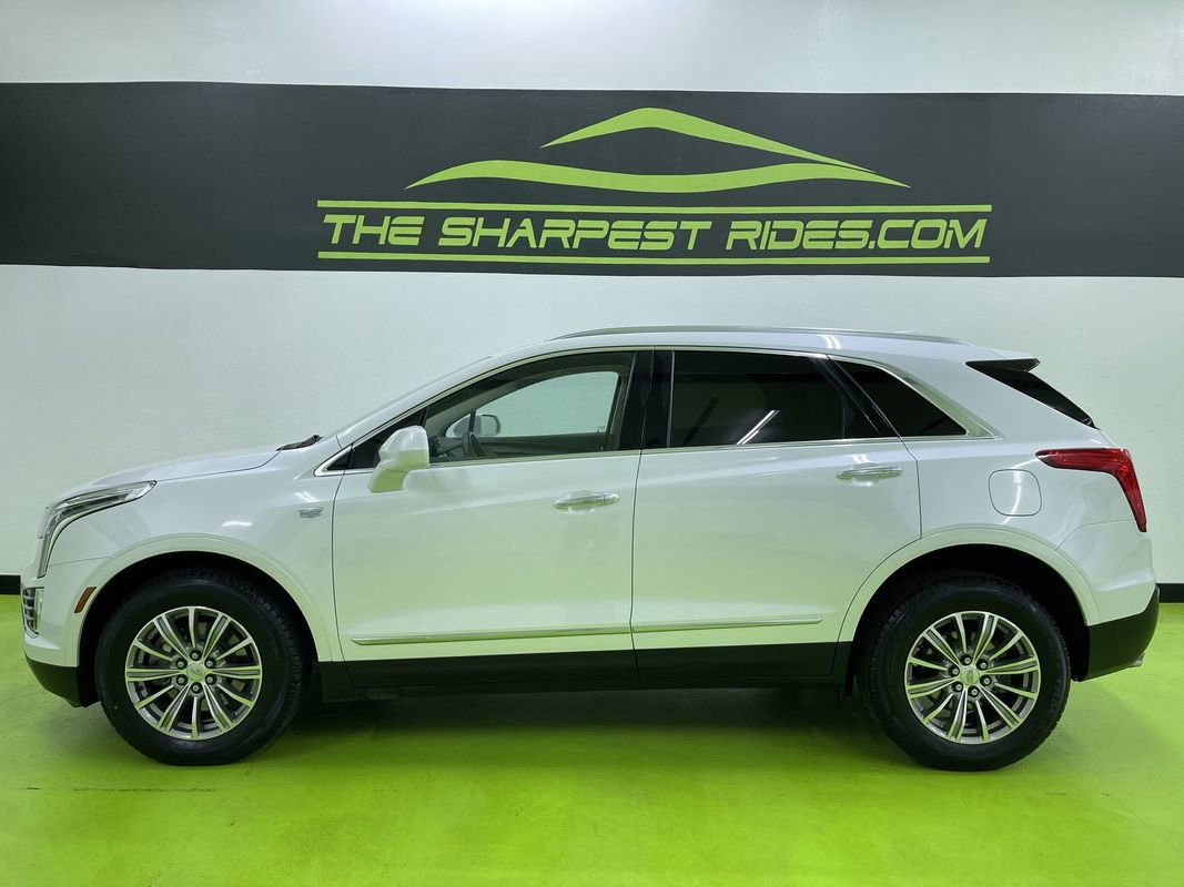 Used 2017 Cadillac XT5 Luxury w/ Driver Awareness Package image 6