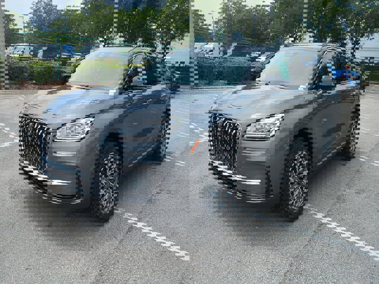 New 2025 Lincoln Corsair Reserve image 8