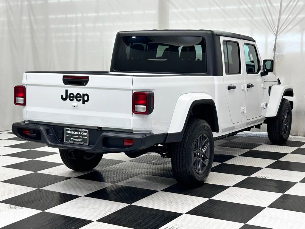 New 2025 Jeep Gladiator Sport image 8