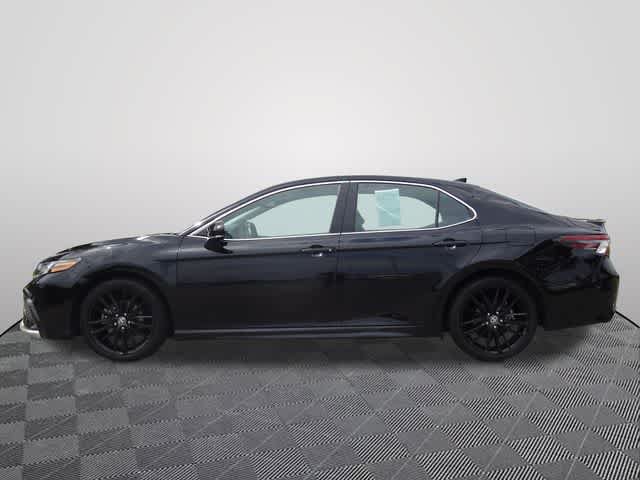 Used 2024 Toyota Camry XSE FWD image 2