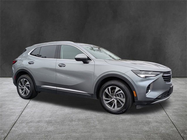 Used 2023 Buick Envision Essence image 2