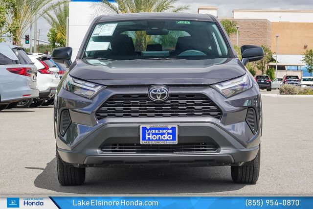 Used 2023 Toyota RAV4 LE AWD/4WD image 3