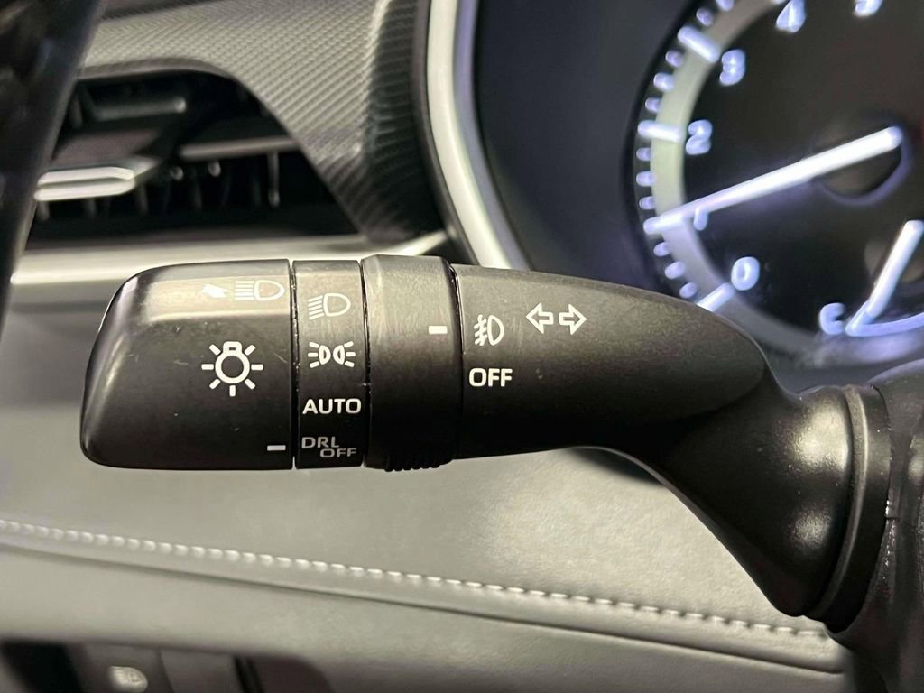 Used 2022 Toyota Highlander XSE image 26