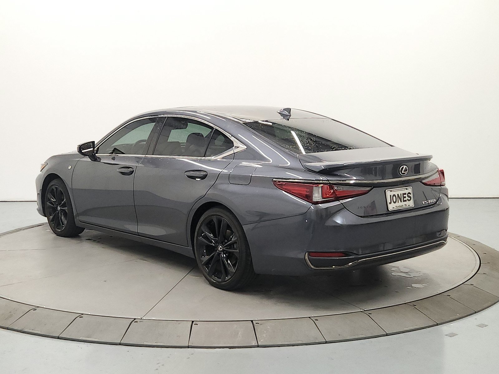 Used 2024 Lexus ES 300h F Sport w/ Accessory Package (Z2) FWD image 5
