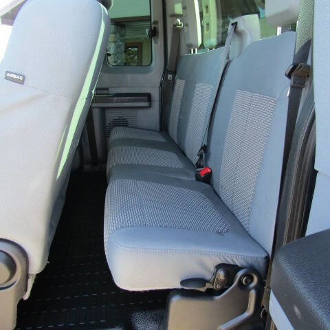 Used 2015 Ford F250 XL w/ Power Equipment Group image 9