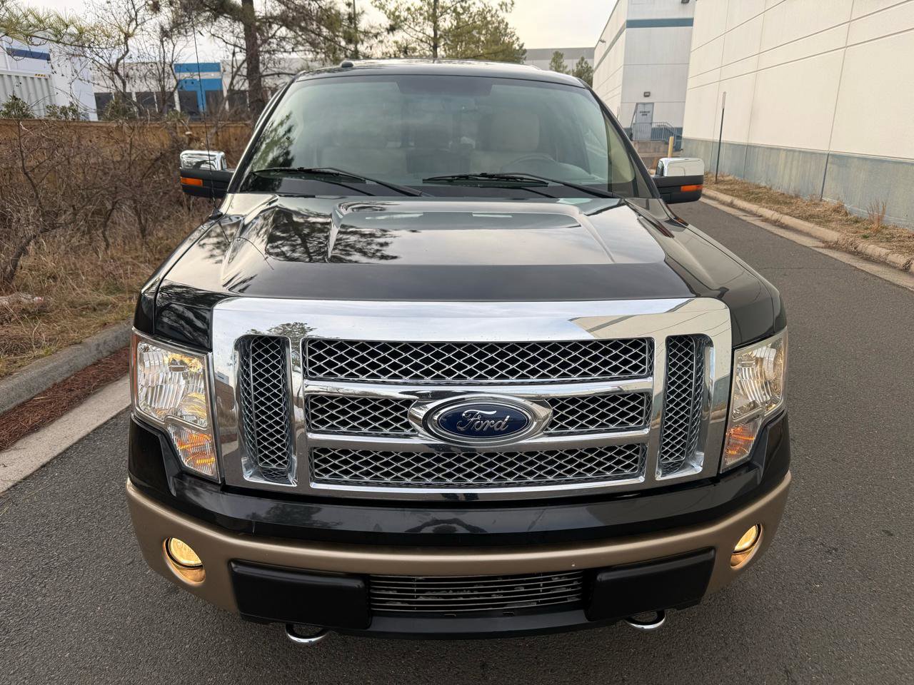 Used 2012 Ford F150 Lariat w/ Lariat Chrome Pkg image 8