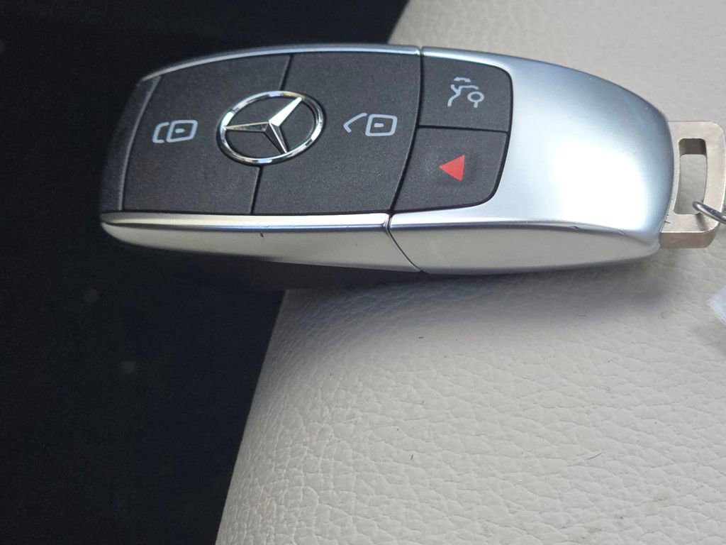 Used 2023 Mercedes-Benz CLA 250 CLA 250 image 37