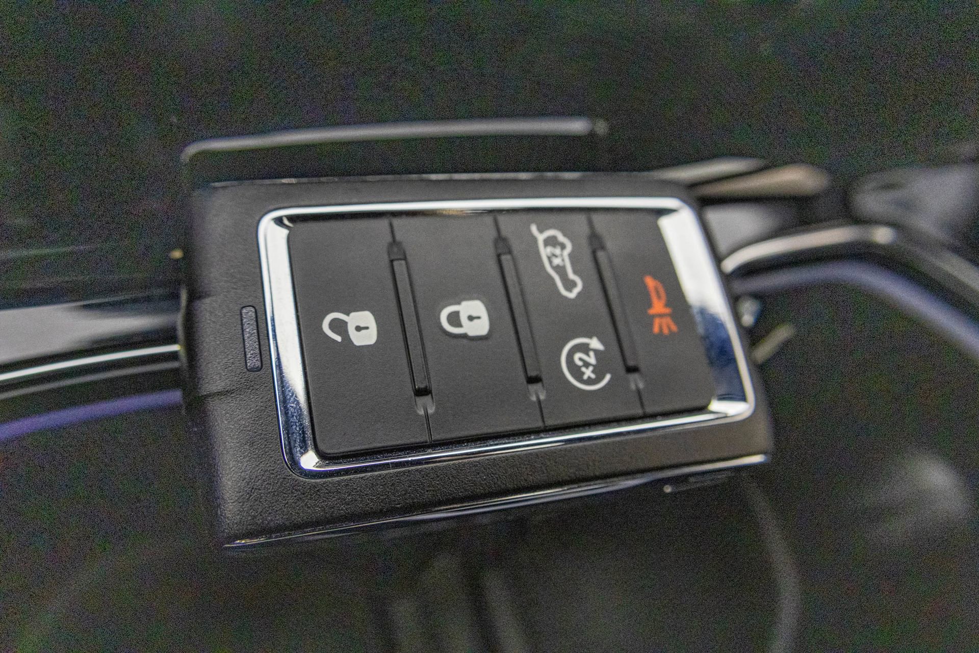 Used 2023 Jeep Grand Cherokee Altitude image 29