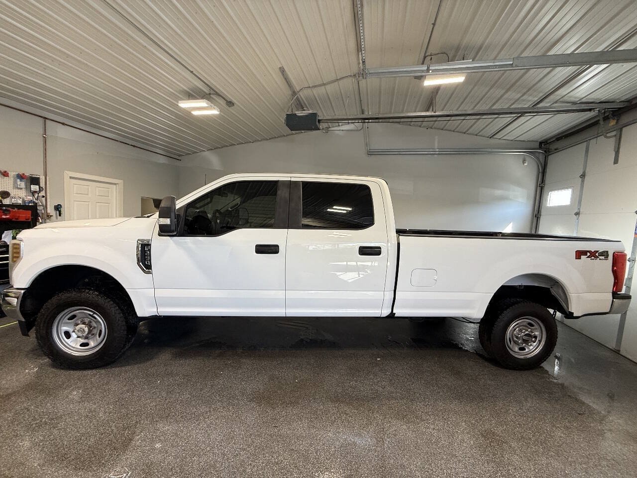 Used 2019 Ford F250 XL w/ Power Equipment Group AWD/4WD image 7