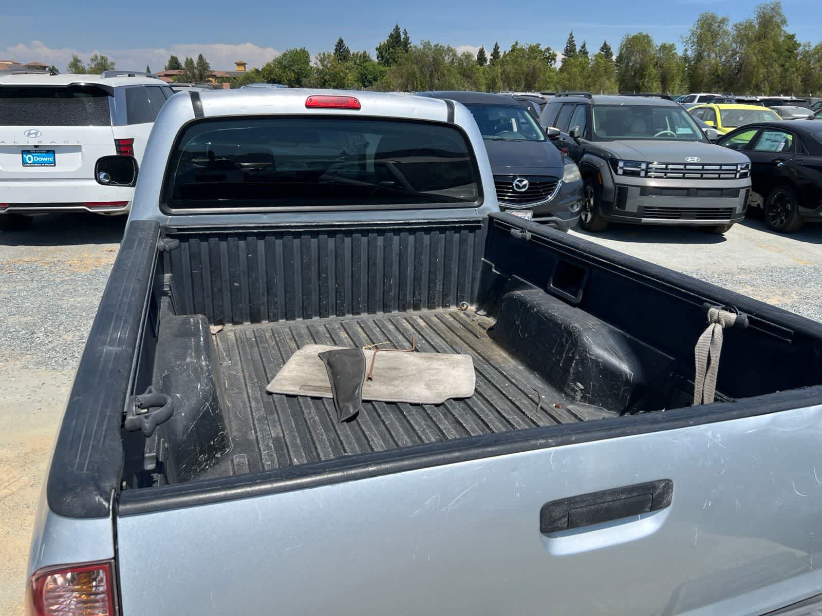 Used 2005 Toyota Tacoma 2WD Regular Cab w/ Enhancement Pkg image 12