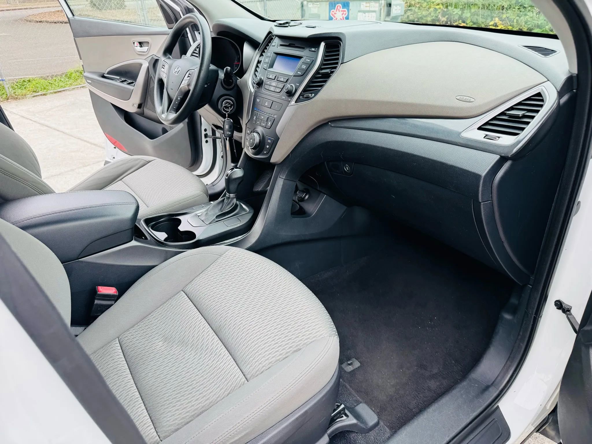 Used 2015 Hyundai Santa Fe Sport image 11