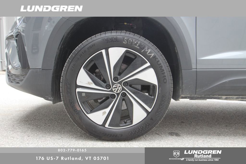 Used 2024 Volkswagen Taos SE image 49
