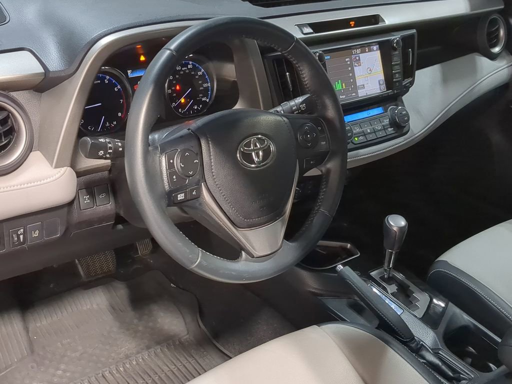Used 2016 Toyota RAV4 Limited AWD/4WD image 12